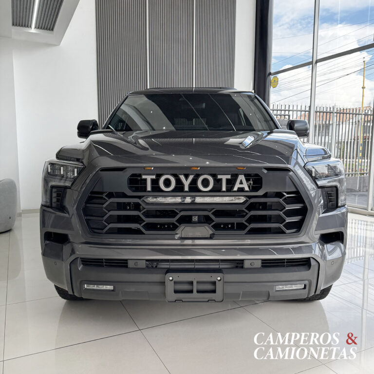 1 TRD PRO GRIS OSCURO 2026