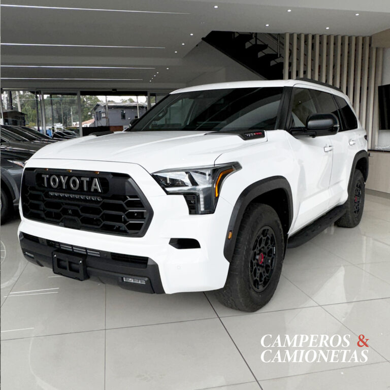 1 TRD PRO blanca 2026