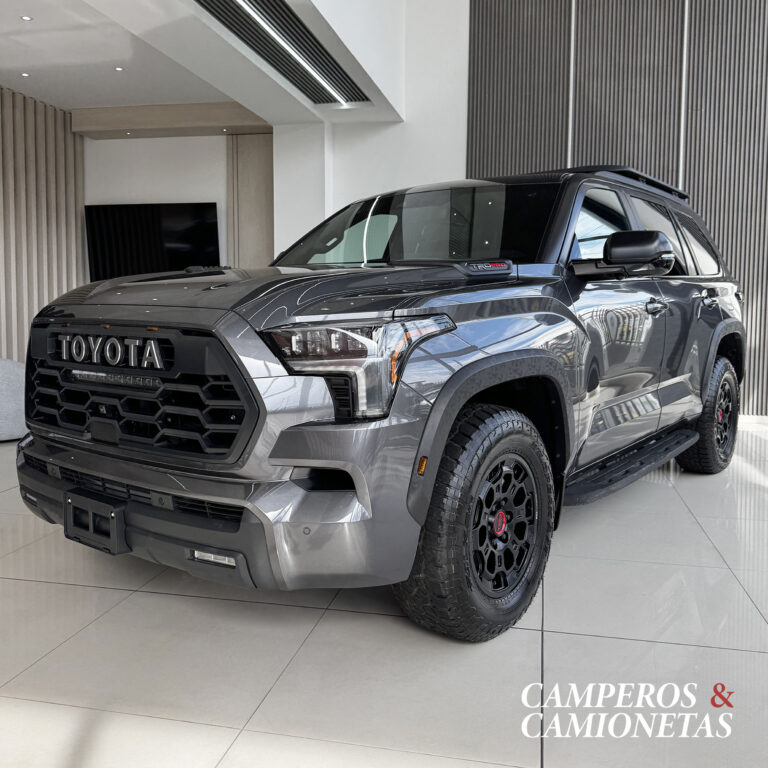 2 TRD PRO GRIS OSCURO 2026