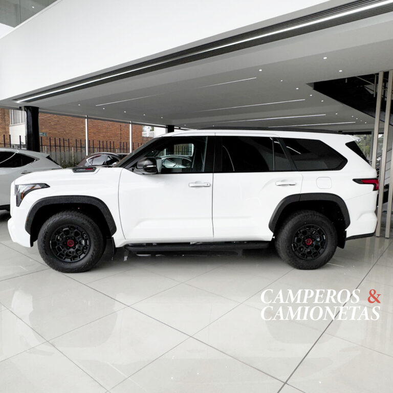 3 TRD PRO blanca 2026